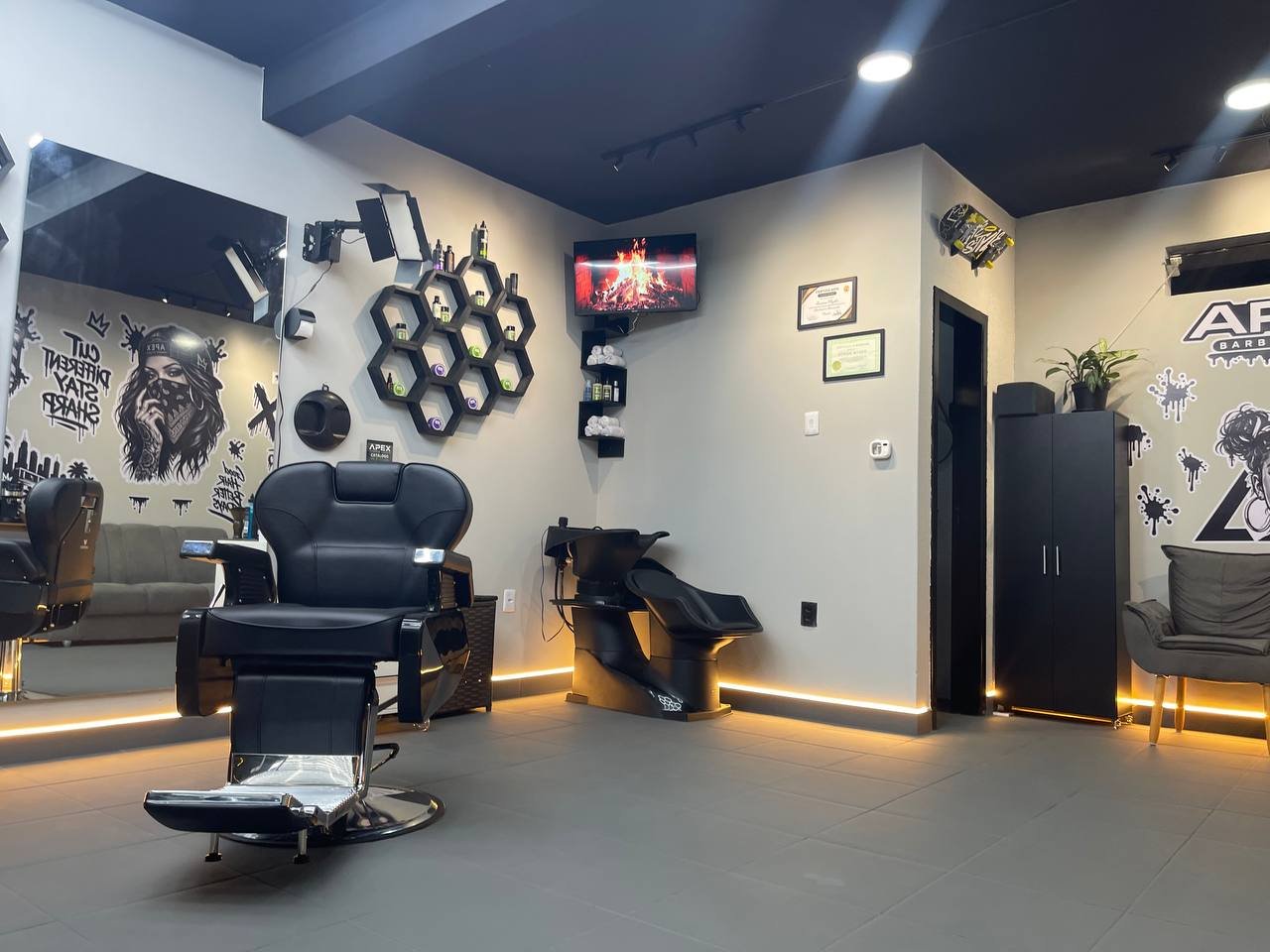 APEX Barber Studio