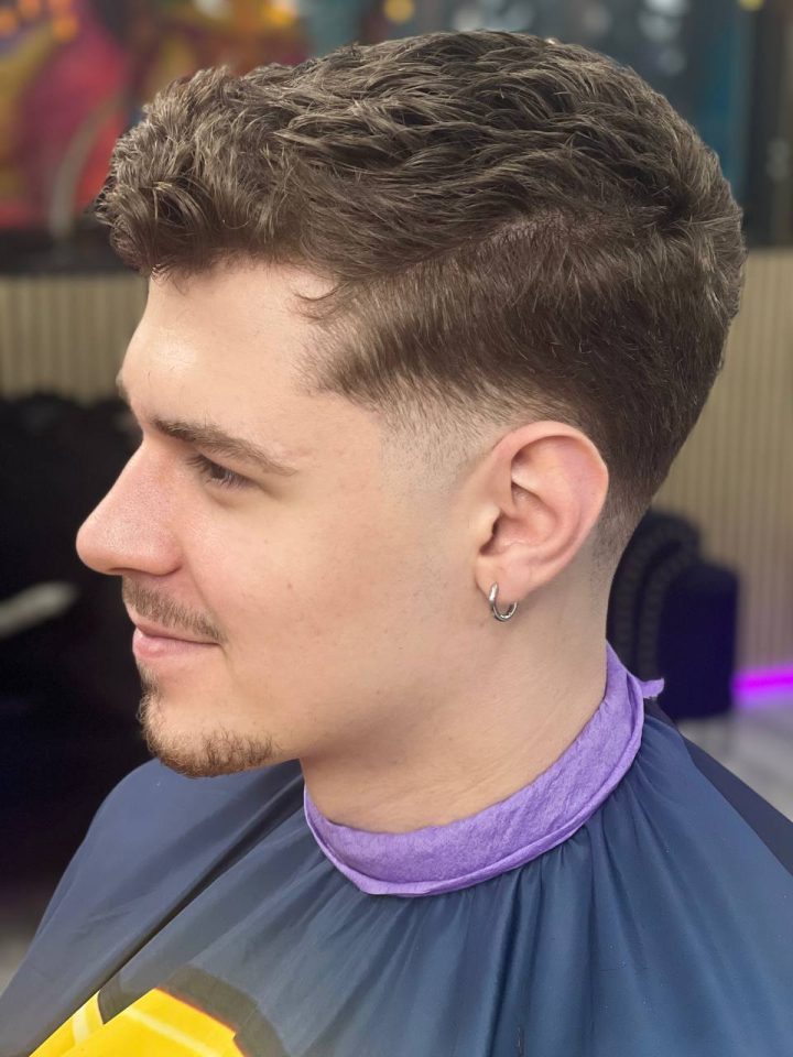 Taper fade · Tesoura